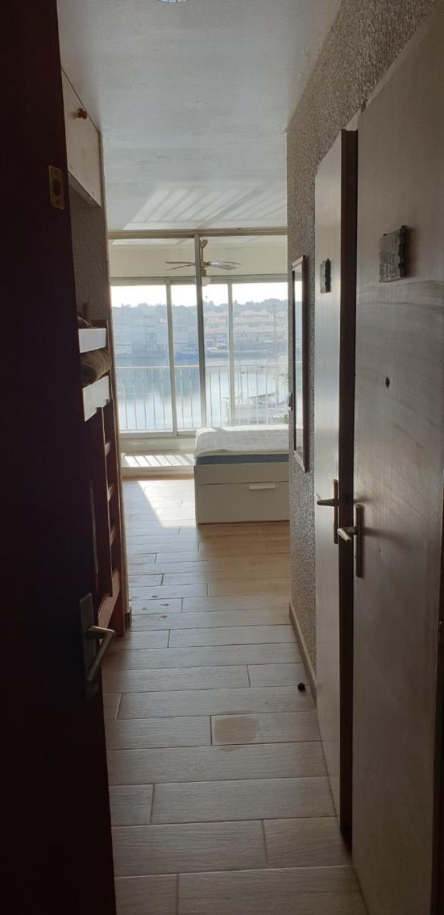 Studio Gruissan Vue Port Bagian luar foto